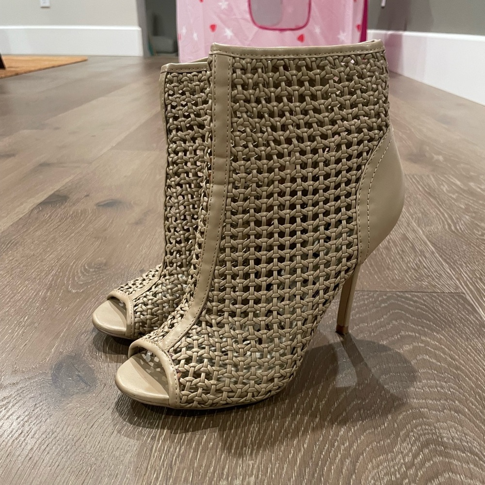 Sam Edelman Aubriana Nude Heels